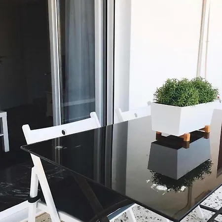 133 Sokratous, Black Marble. شقة *